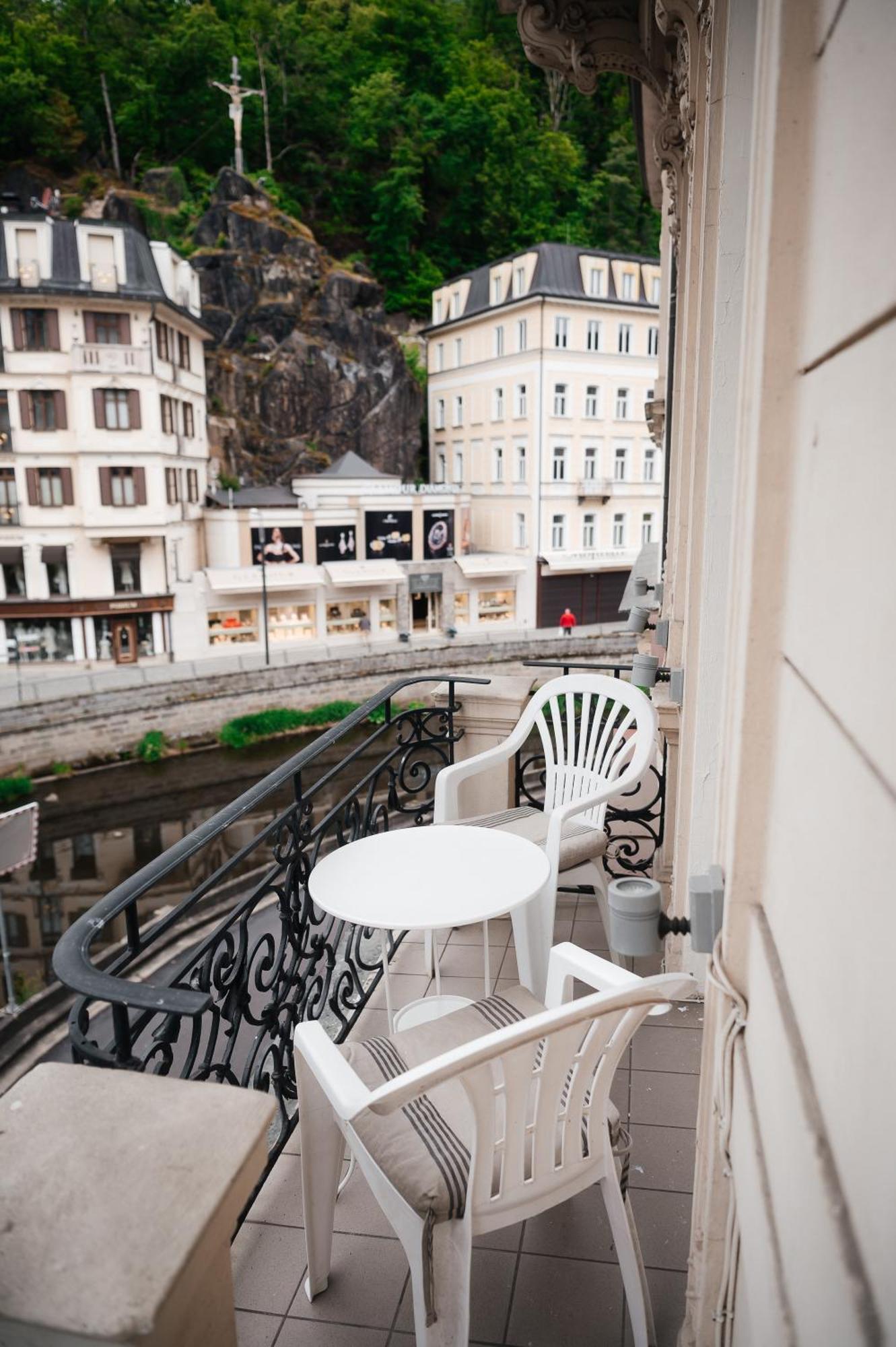 Alisa Hotel Karlovy Vary Eksteriør billede