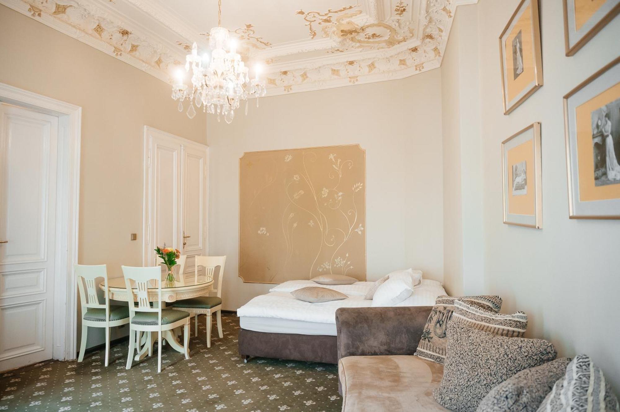 Alisa Hotel Karlovy Vary Eksteriør billede