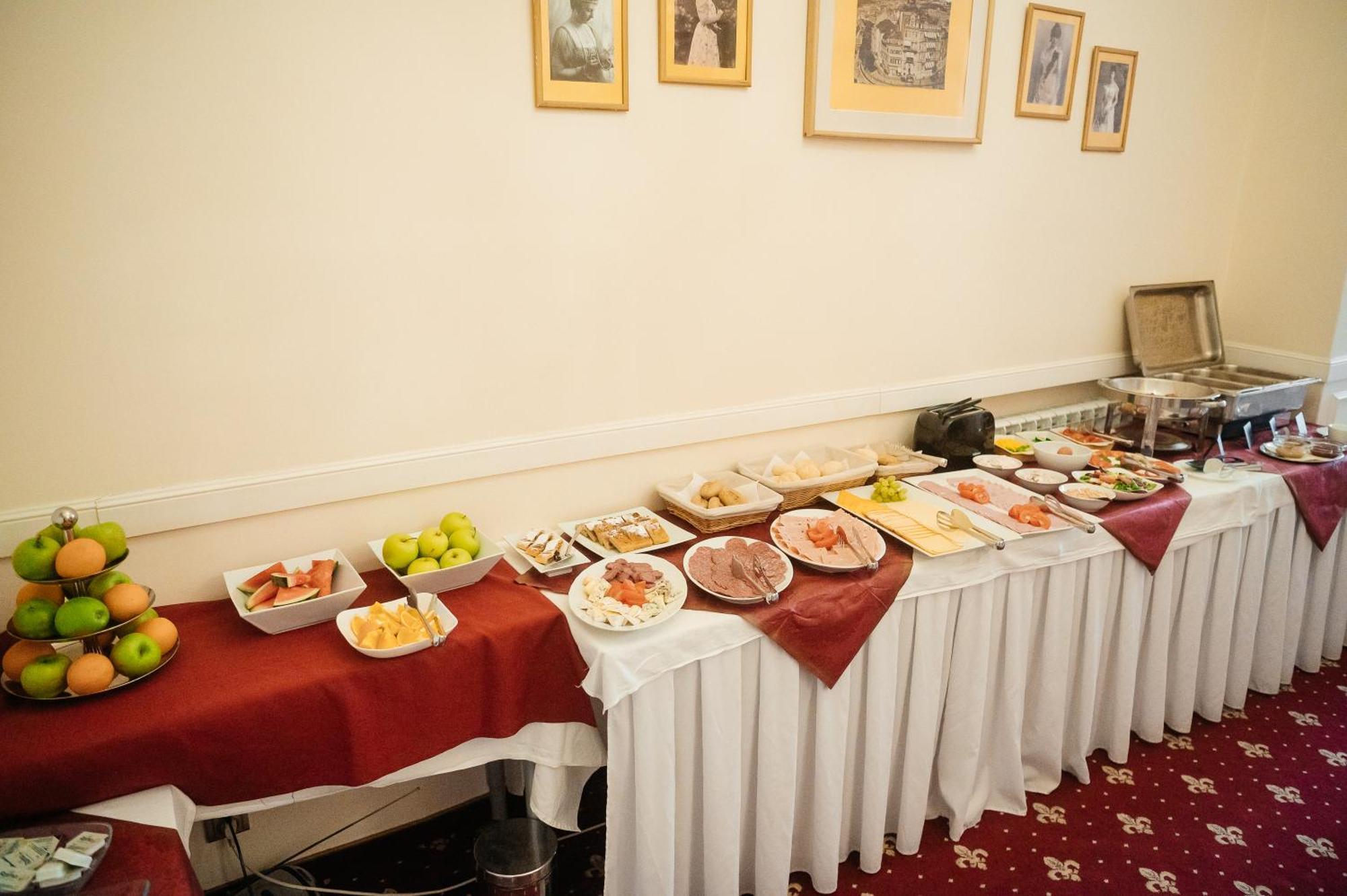 Alisa Hotel Karlovy Vary Eksteriør billede