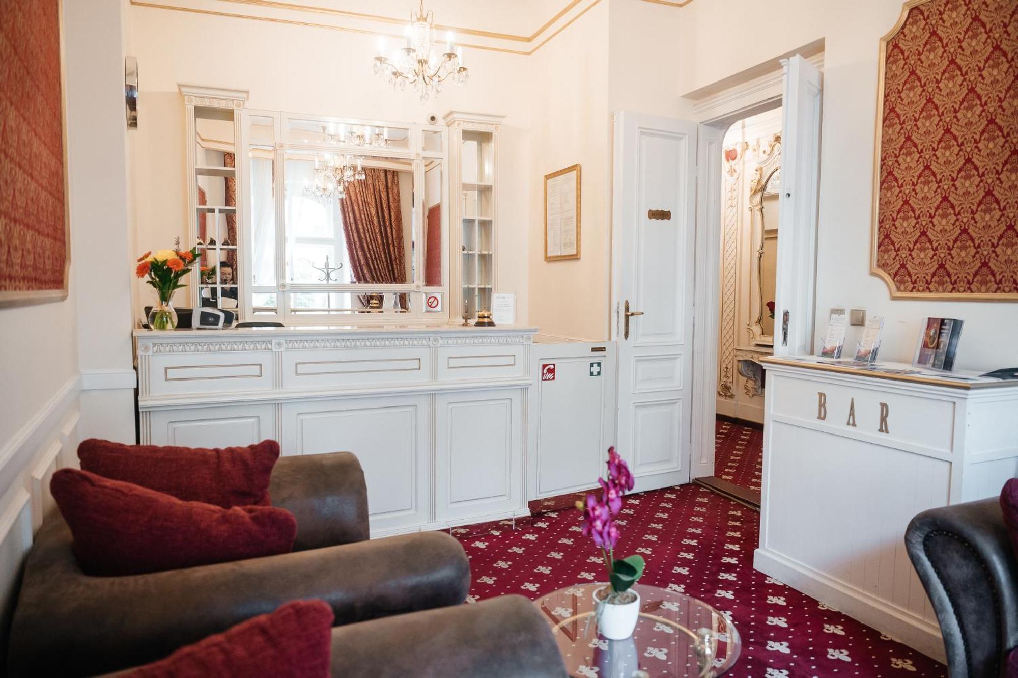Alisa Hotel Karlovy Vary Eksteriør billede