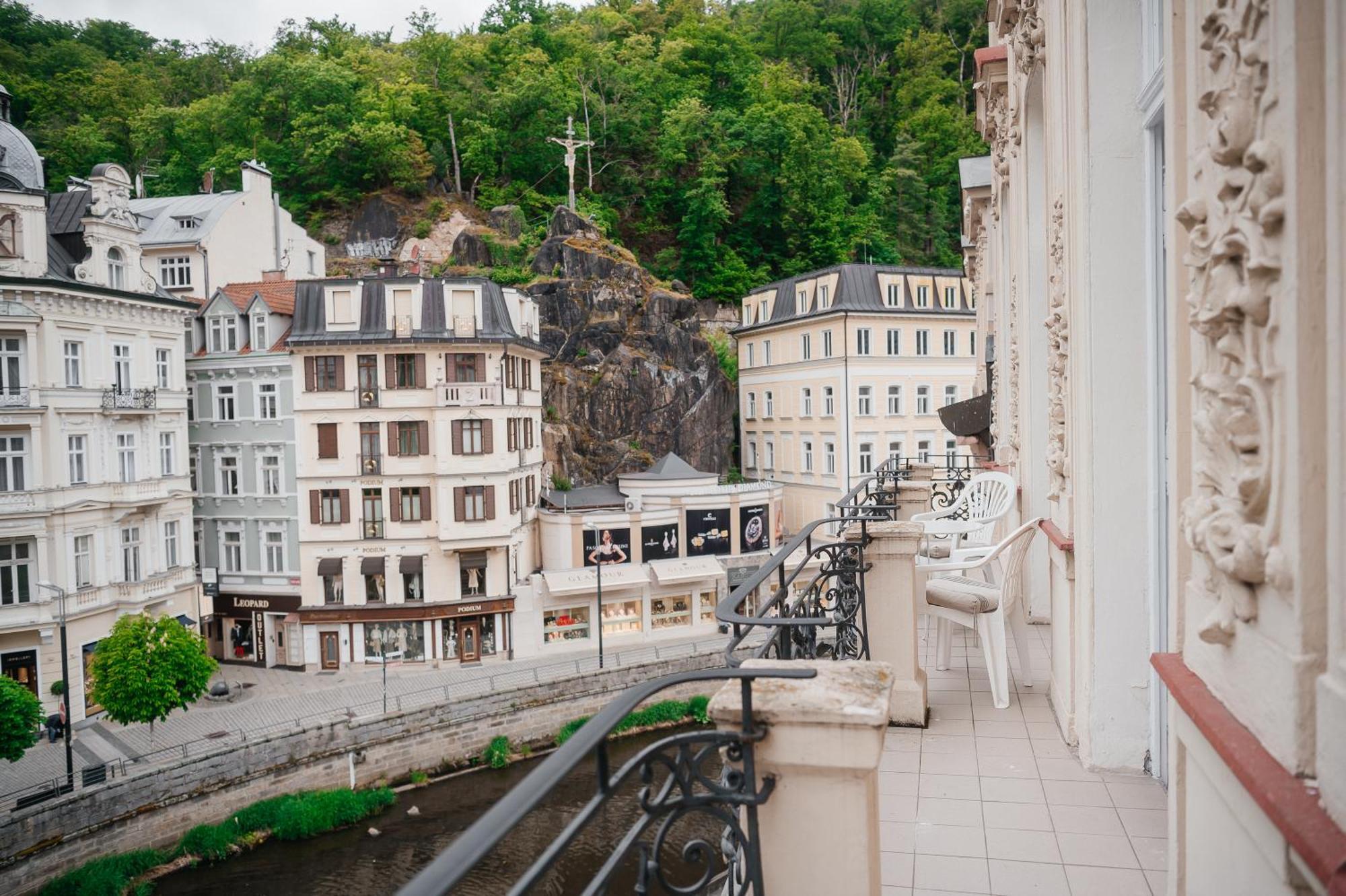 Alisa Hotel Karlovy Vary Eksteriør billede