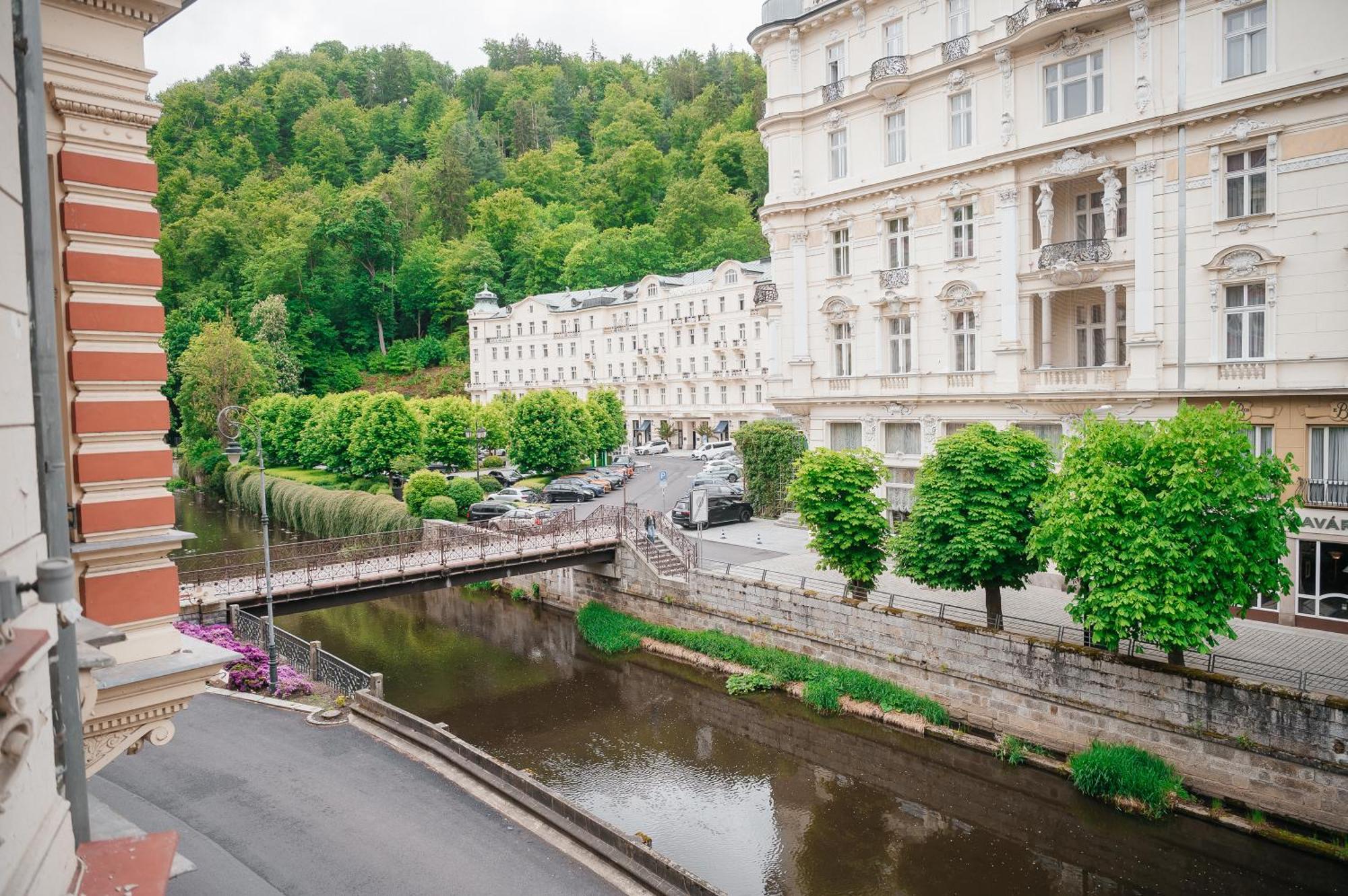 Alisa Hotel Karlovy Vary Eksteriør billede